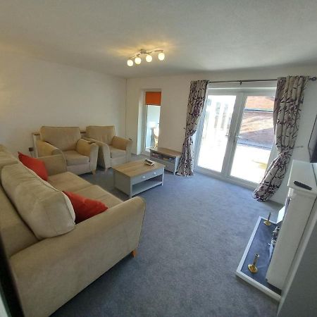 Leominster 3 Bedroom House Parking Garden Private Luaran gambar