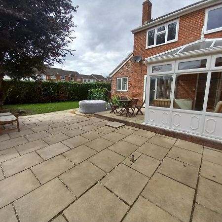 Leominster 3 Bedroom House Parking Garden Private Luaran gambar