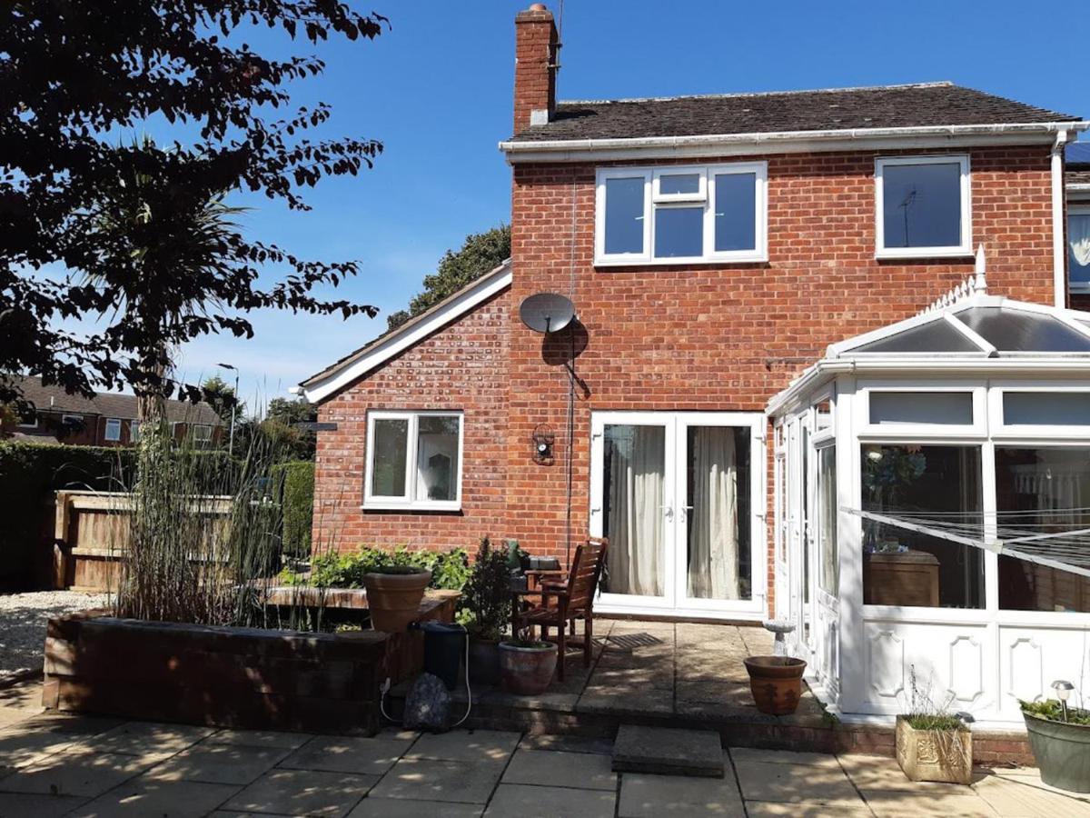 Leominster 3 Bedroom House Parking Garden Private Luaran gambar