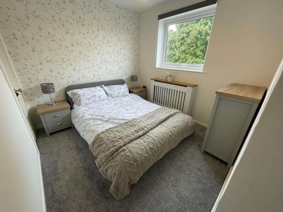 Leominster 3 Bedroom House Parking Garden Private Luaran gambar