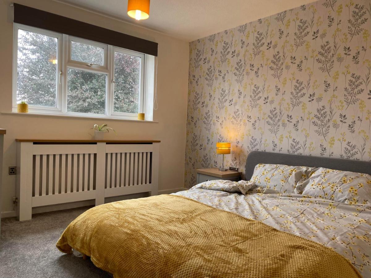 Leominster 3 Bedroom House Parking Garden Private Luaran gambar