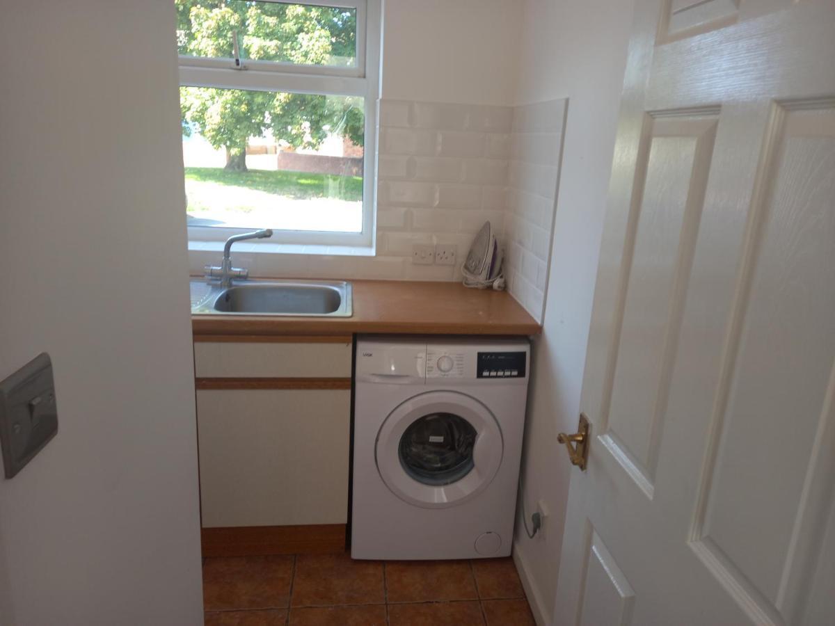 Leominster 3 Bedroom House Parking Garden Private Luaran gambar