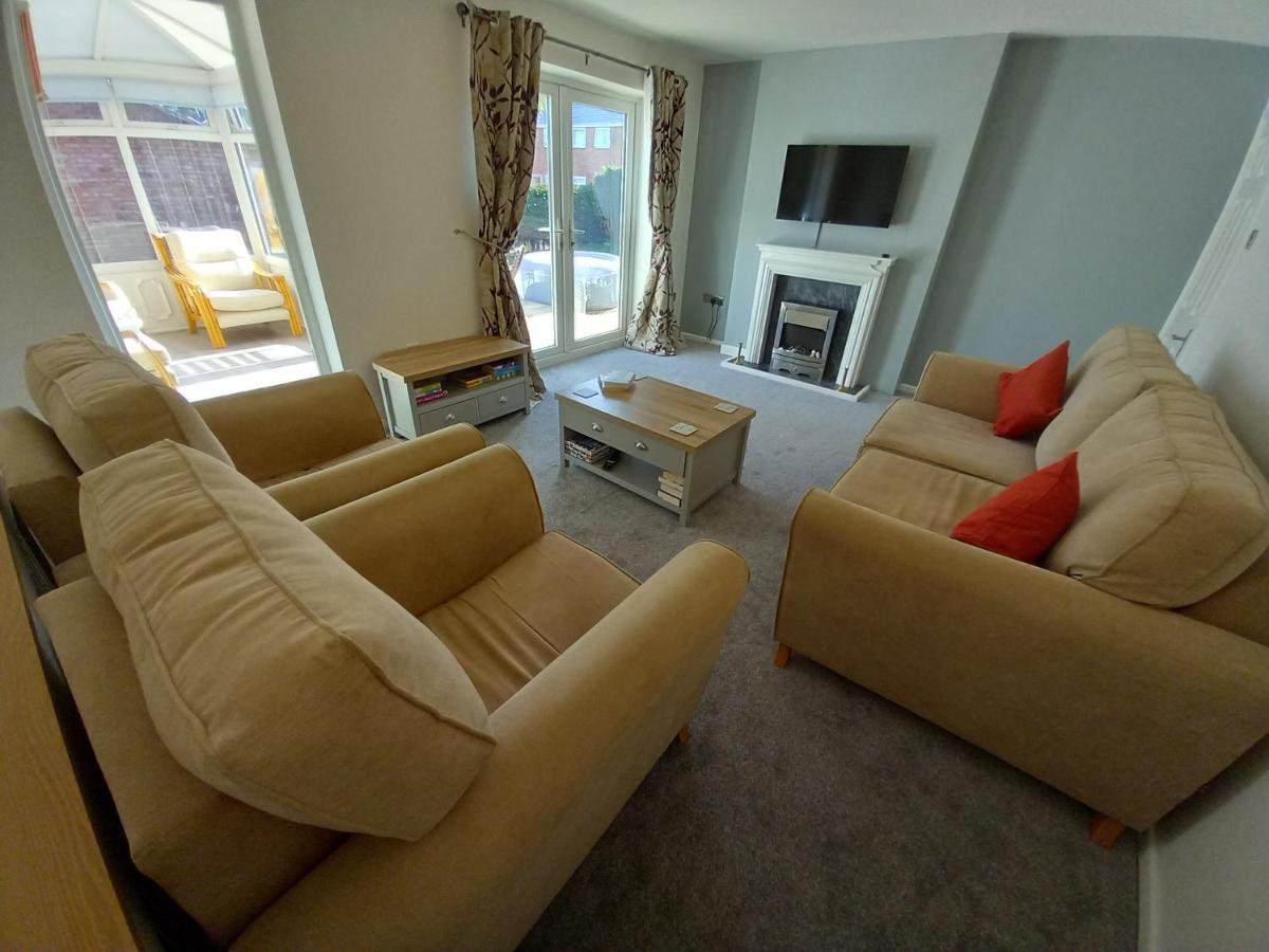 Leominster 3 Bedroom House Parking Garden Private Luaran gambar