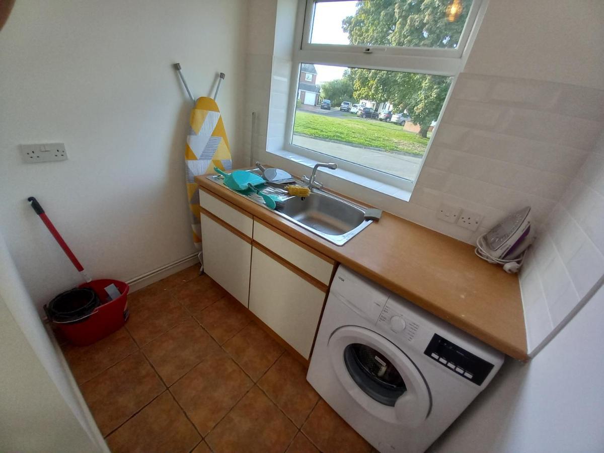 Leominster 3 Bedroom House Parking Garden Private Luaran gambar