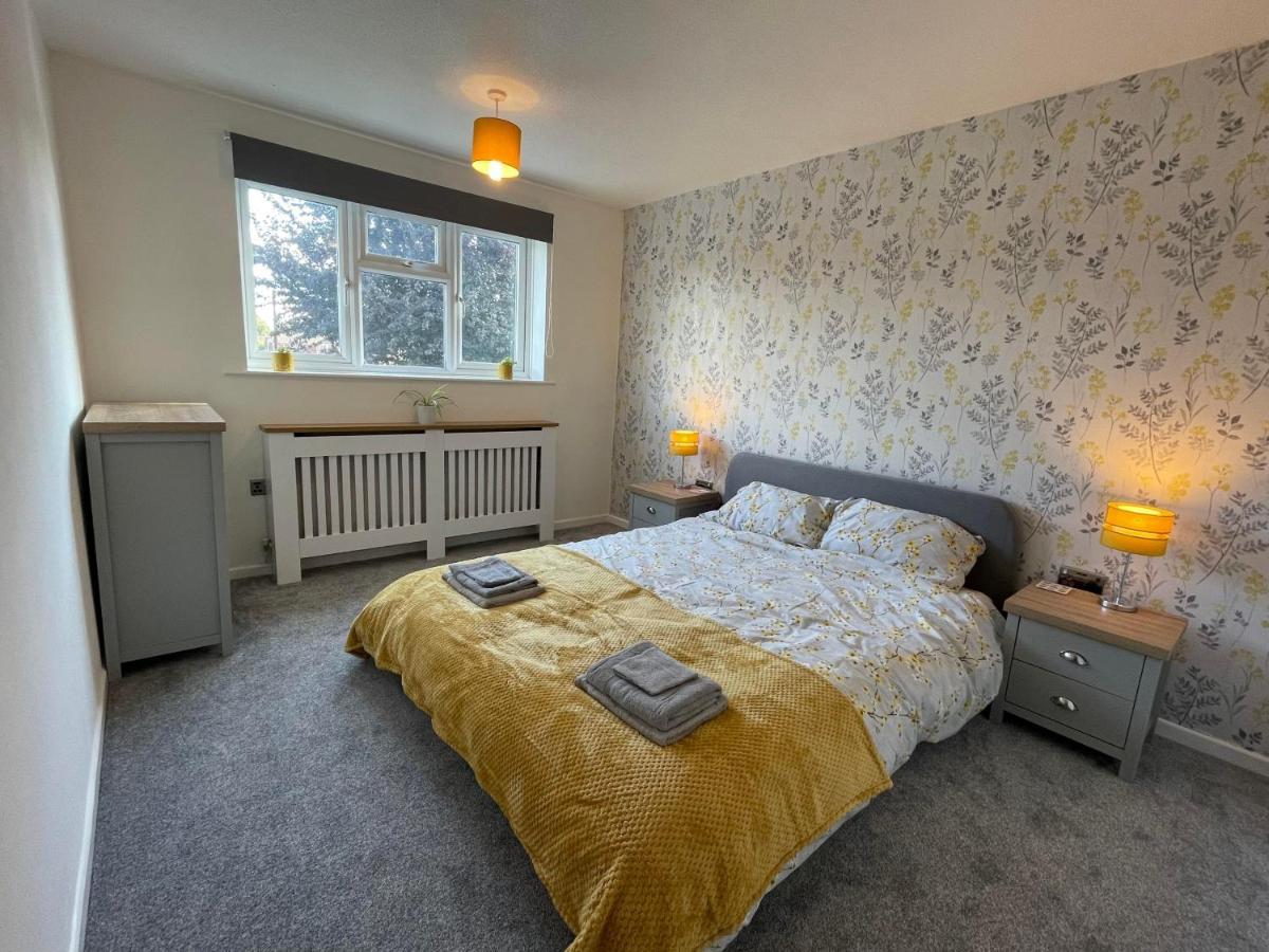 Leominster 3 Bedroom House Parking Garden Private Luaran gambar