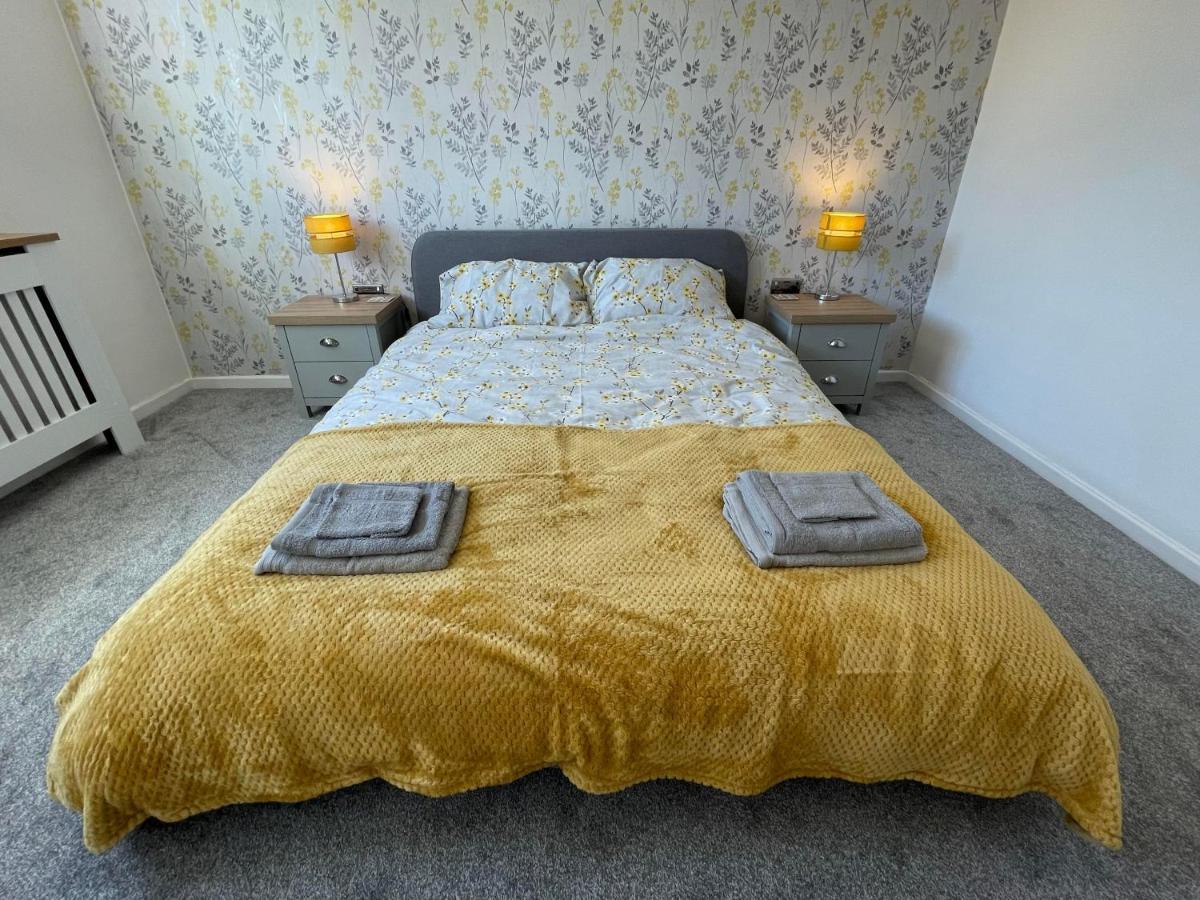 Leominster 3 Bedroom House Parking Garden Private Luaran gambar