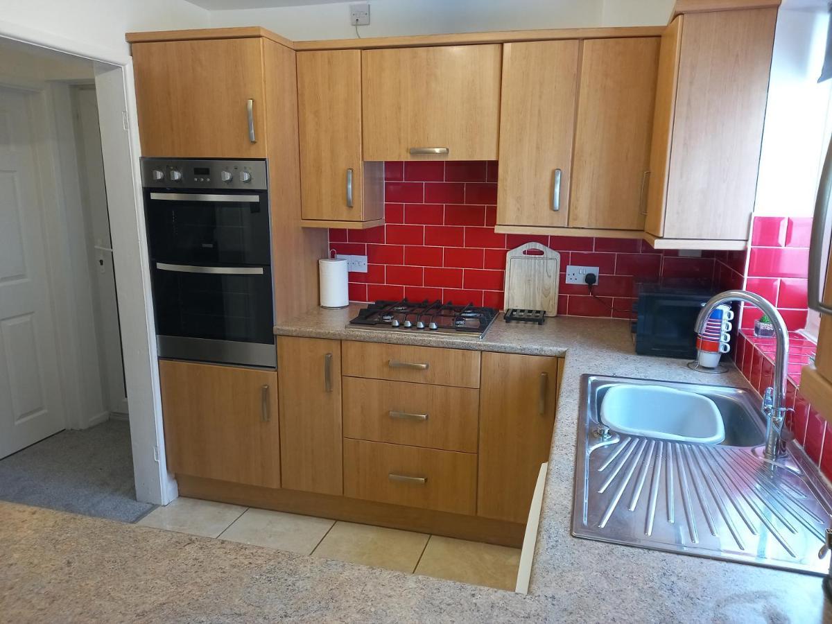 Leominster 3 Bedroom House Parking Garden Private Luaran gambar